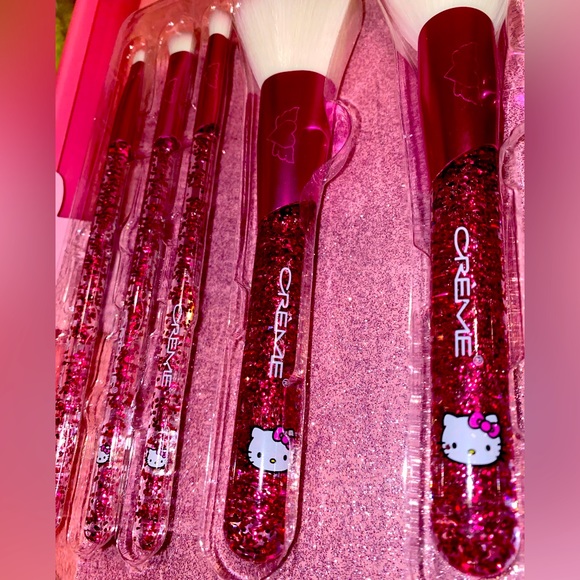 NIB Hello Kitty Makeup Brush Set - Picture 9 of 9